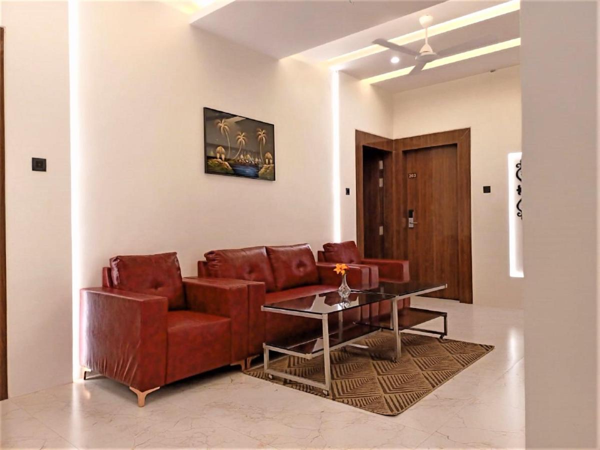 Hotel Rose Gold Ahmednagar Exterior foto